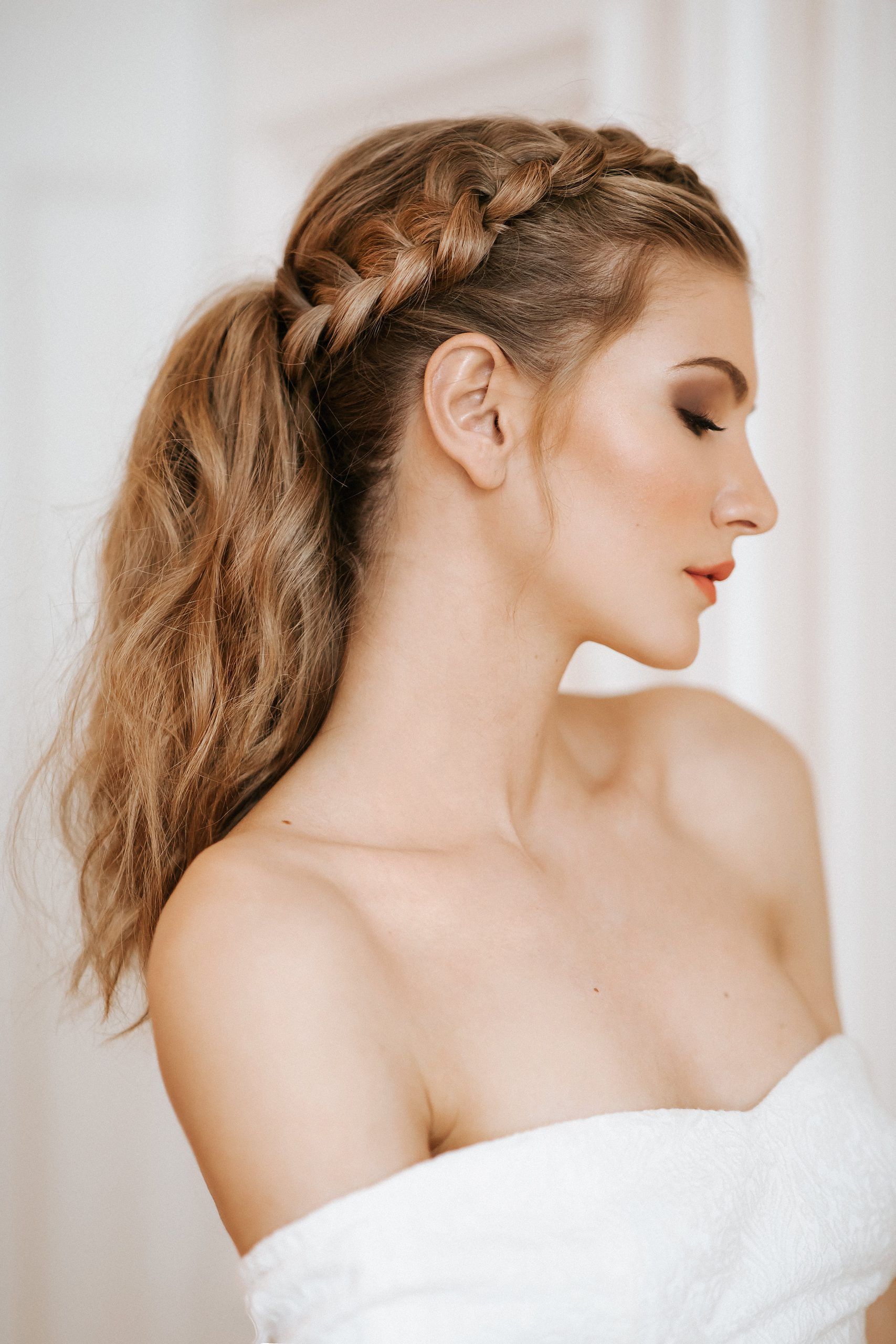Poročno_urejanje_make_up_poročna_pričeska_25-min.jpg