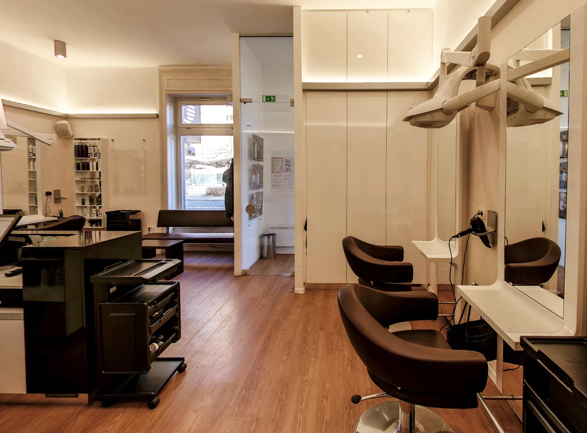 Salon Celovska